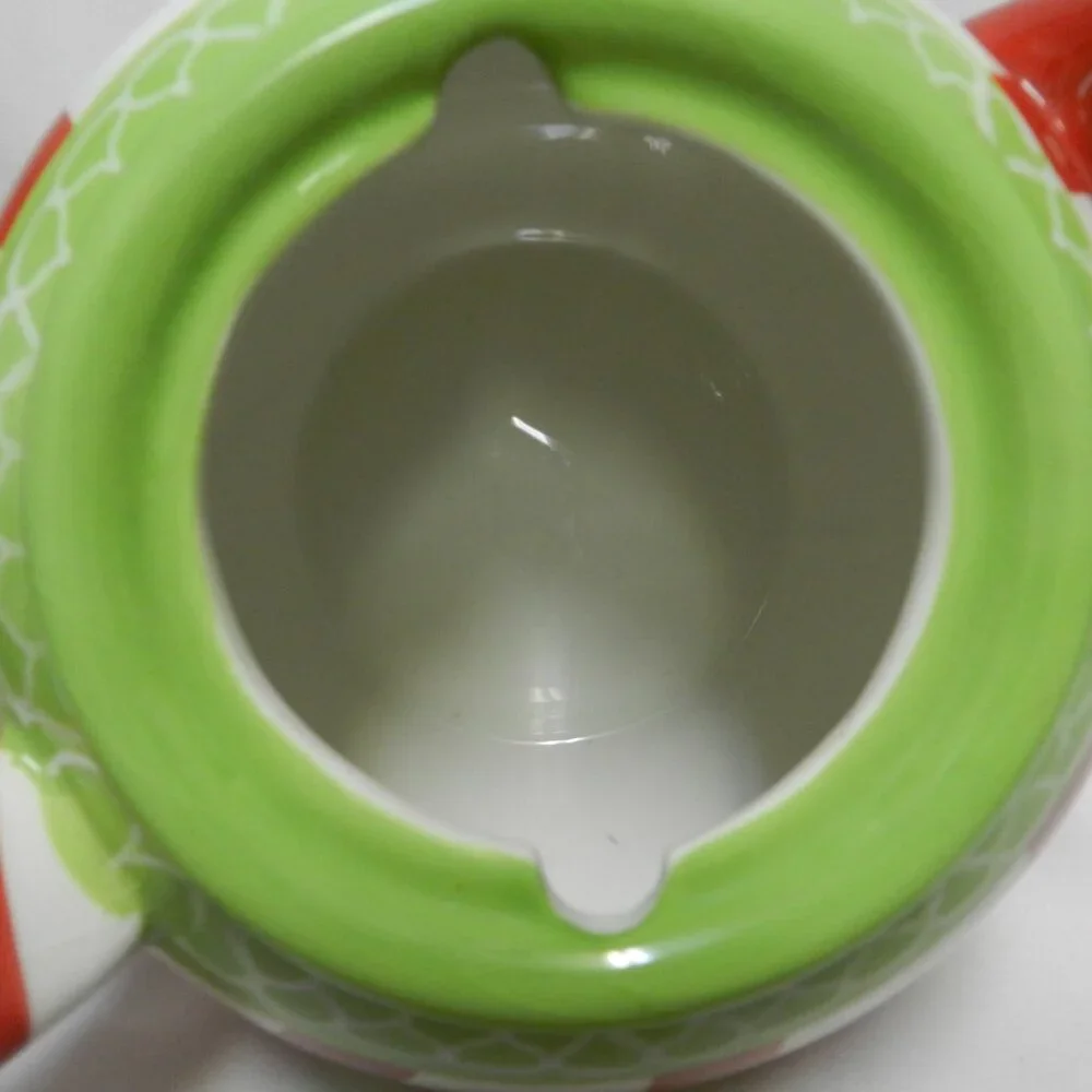 Home Essentials Christmas Ceramic Tea Pot red green Polka Dot geometric 56oz